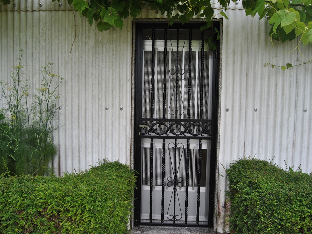 Rejas Para Ventanas y Puertas